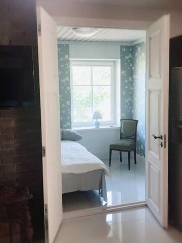 Фото номера Апартаменты с балконом Гостевой дом Villa Kertelhof Guesthouse г. Кярдла 6